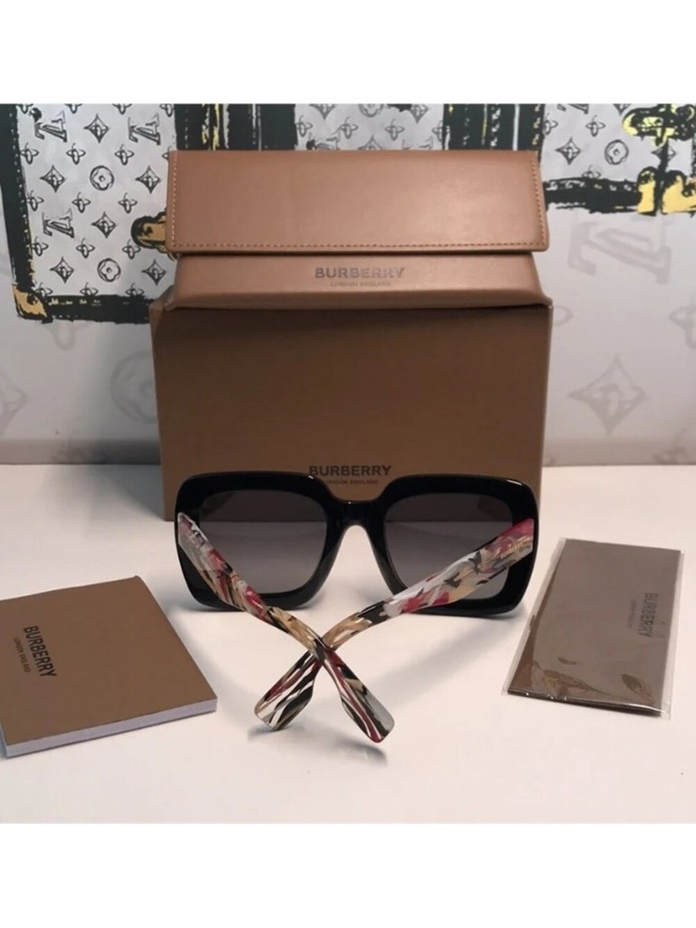 NEW AUTHENTIC Black Square Sunglasses BE4284 3809 - Picture 8 of 10